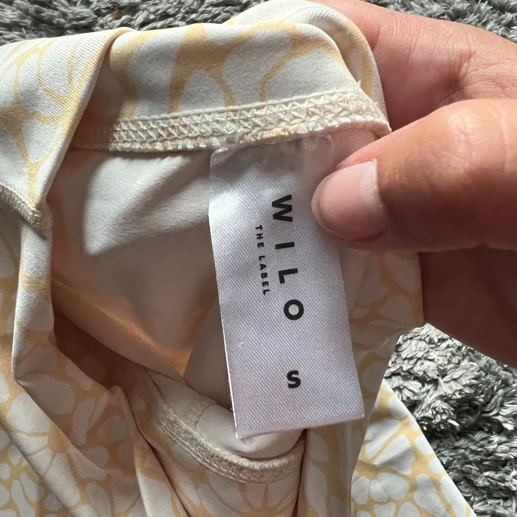 Wilo size small biker shorts White - Image 7