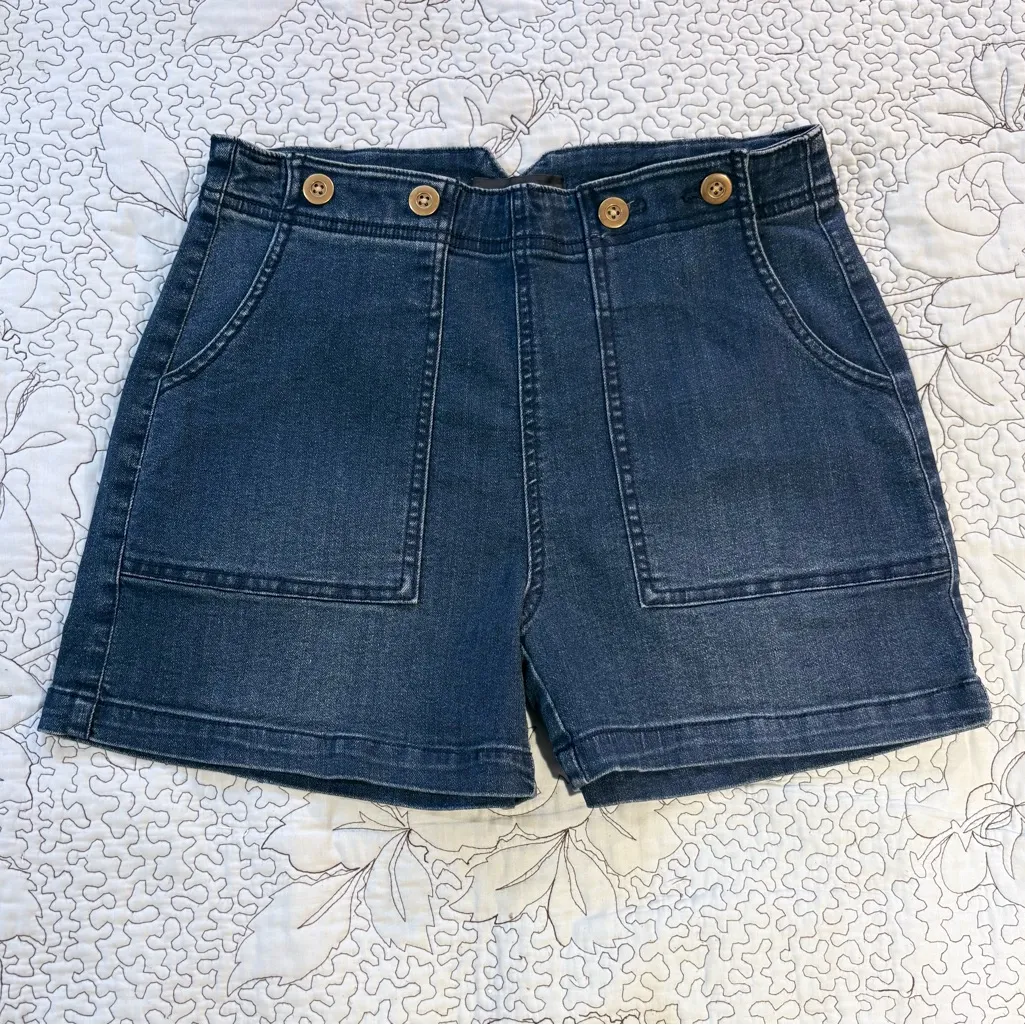 NWT Vintage CACHE’ Sailor Style Wide Leg Cargo Pocket Shorts Brass Buttons Sz 2 - Image 9