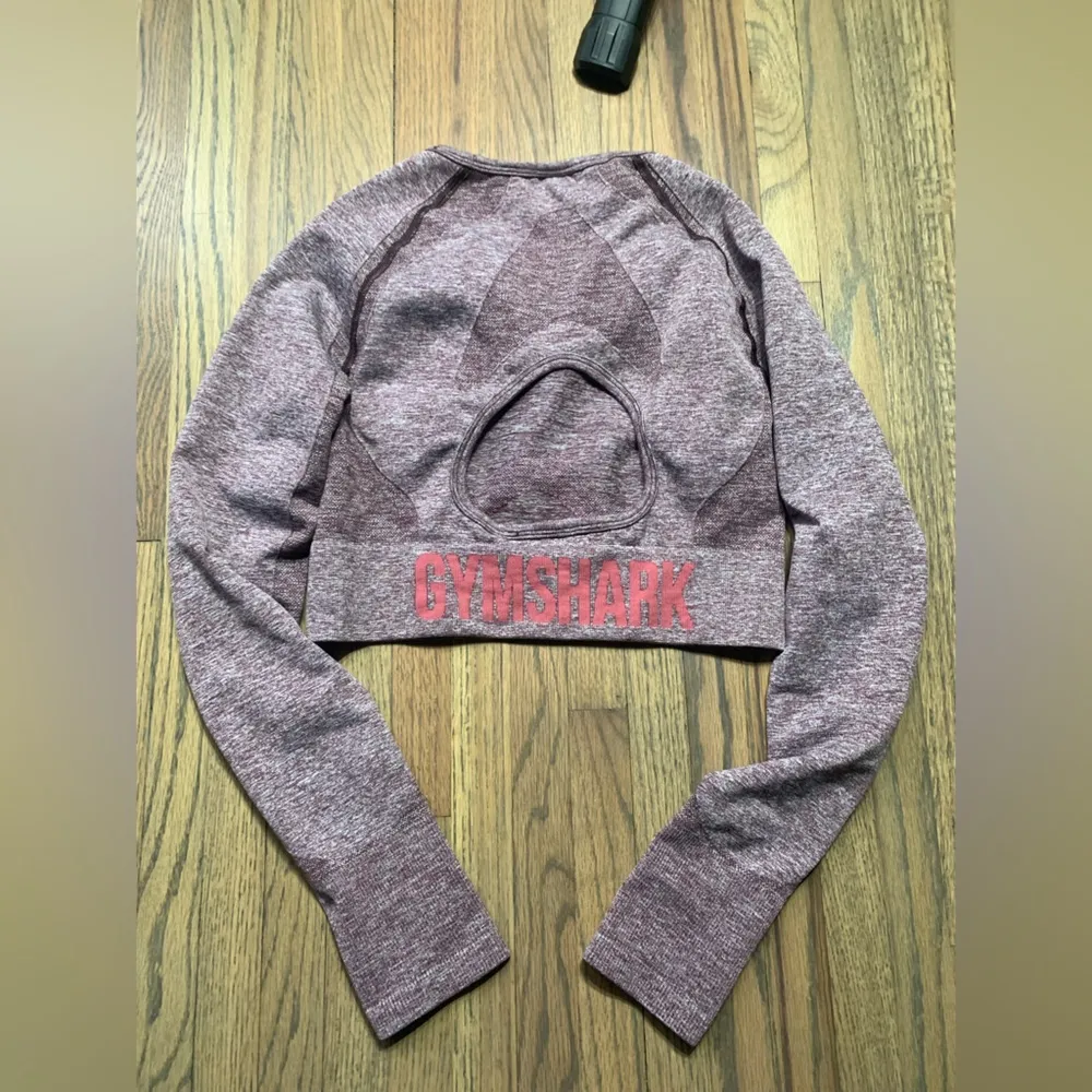 Gymshark long sleeve top medium - Image 6