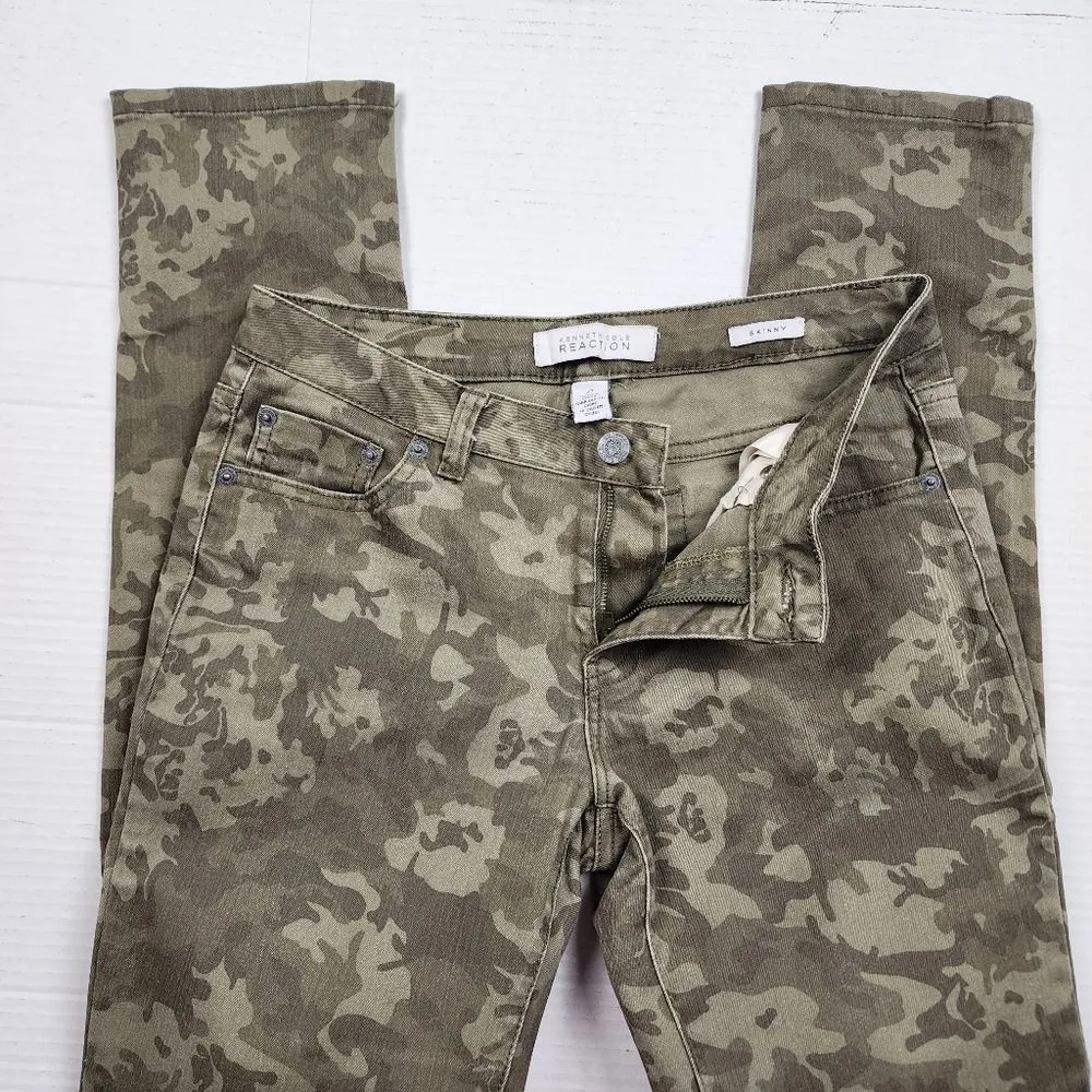 Kenneth Cole Reaction Camo Skinny Jeans Olive Green Army Green Size 27 - Image 4