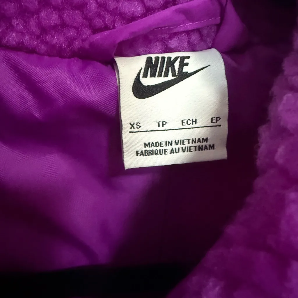 Nike Plush Swoosh Sherpa Vivid Purple Winter Plush Swoosh Jacket Size XS NEW - Image 8