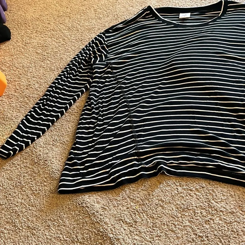 Cabi small striped blouse - Image 4