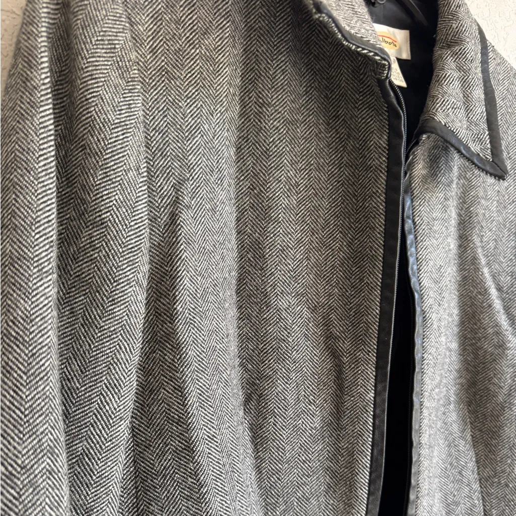 Talbots Dark Gray Herringbone Wool Zip Up Blazer Overcoat Womens 8 Academia - Image 2