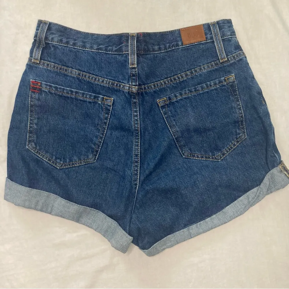 BDG Urban Outfitters Mom High Rise Cuffed Jean Shorts Size 29 Blue - Image 4