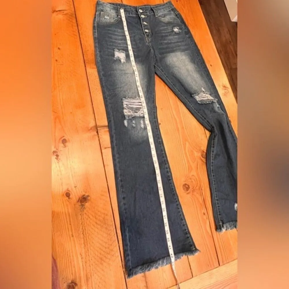 Women’s high vintage wash with front bottom High Rise Button Jean,  size Xl. - Image 8