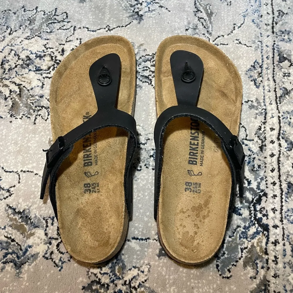 Birkenstock Gizeh Black Sandal - Image 4