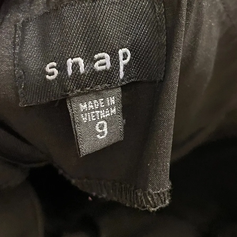 Snap Vintage 90s Black Artsy Abstract Ruffle One Shoulder Prom Formal Dress Size undefined - Image 6