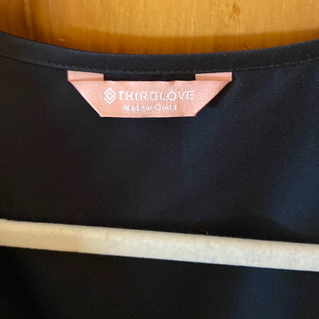 EUC ThirdLove Black Satin Robe, One Size - Image 3