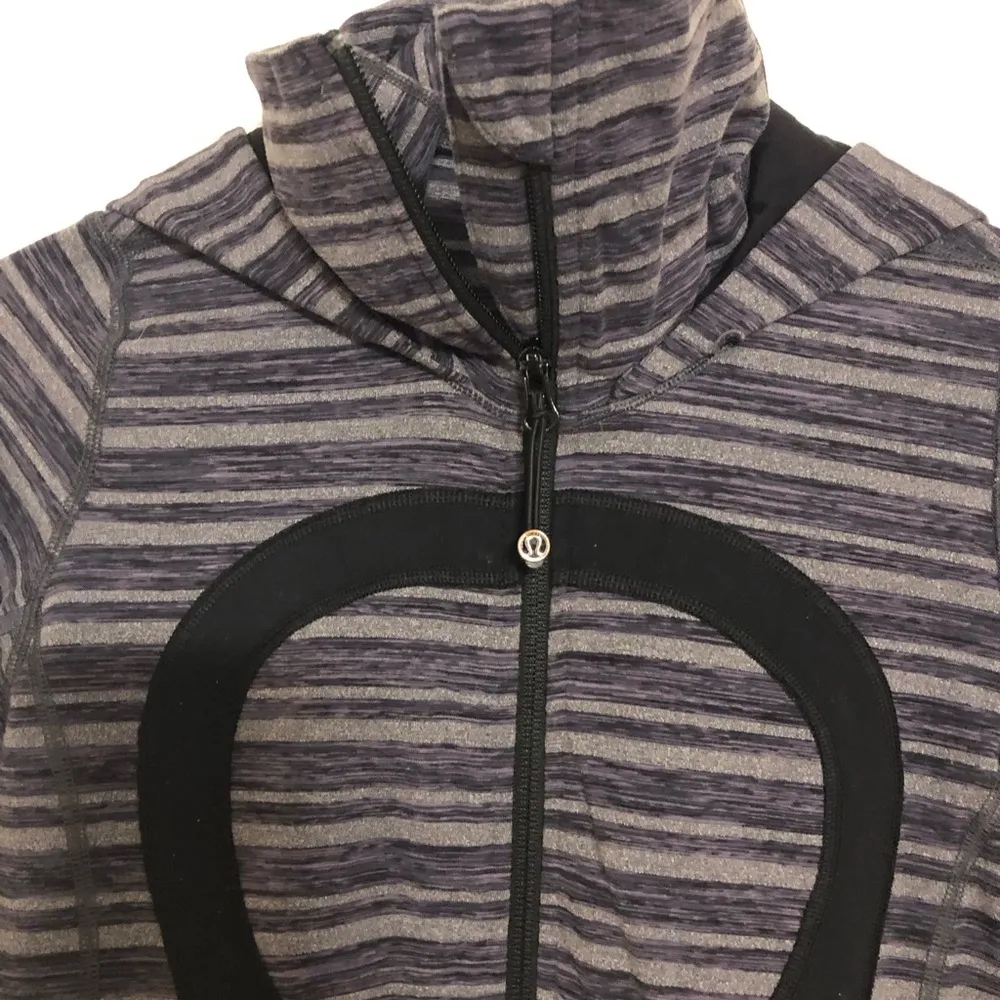 Lululemon athletica In stride hooded full zip jacket black gray stripe women’s 4 - Image 2