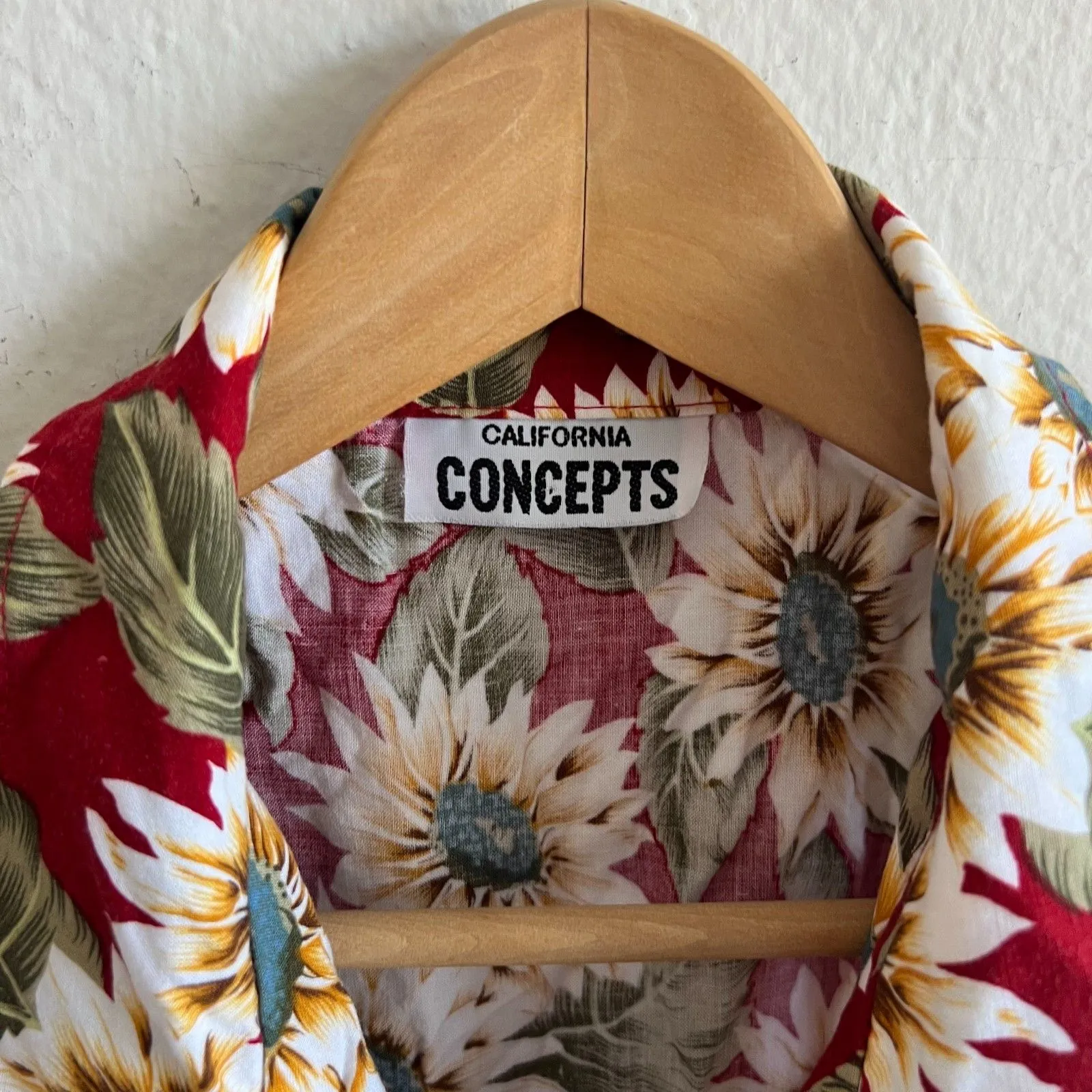 CALIFORNIA CONCEPTS Vtg Y2K Top & Mini Shorts Set Red Floral Rave Retro Womens M - Image 4