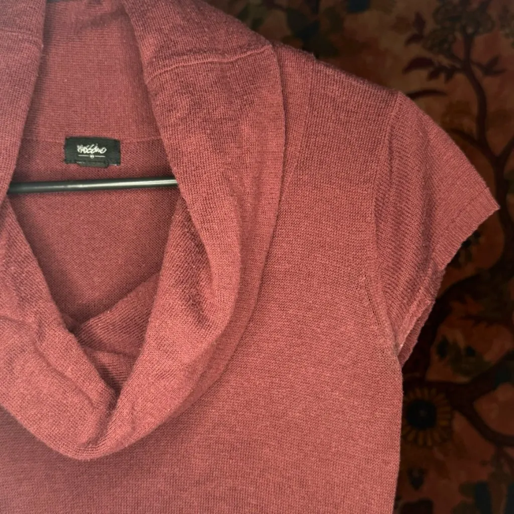 Maroon Short Sleeve Scoop Turtle - Image 4