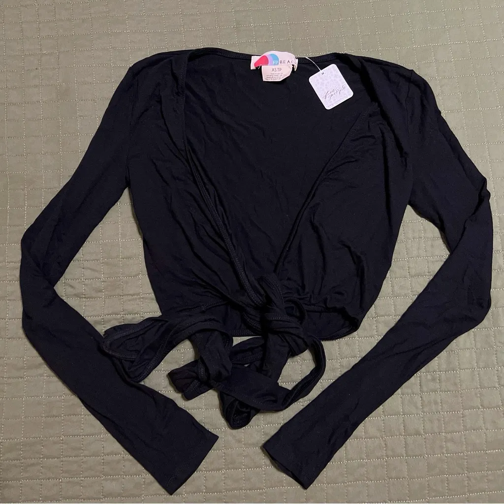 Free People Beach On Air Wrap Cardi in Black - Image 2