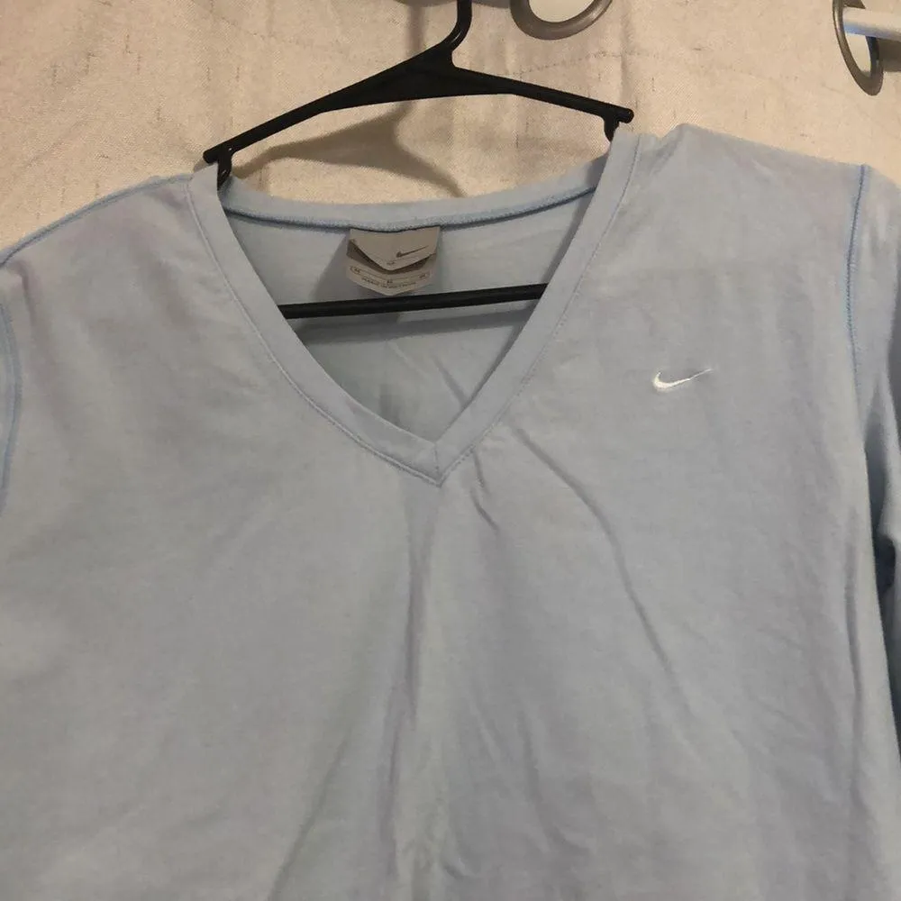 🎉 4 for $20 Nike long sleeved shirt - Image 2