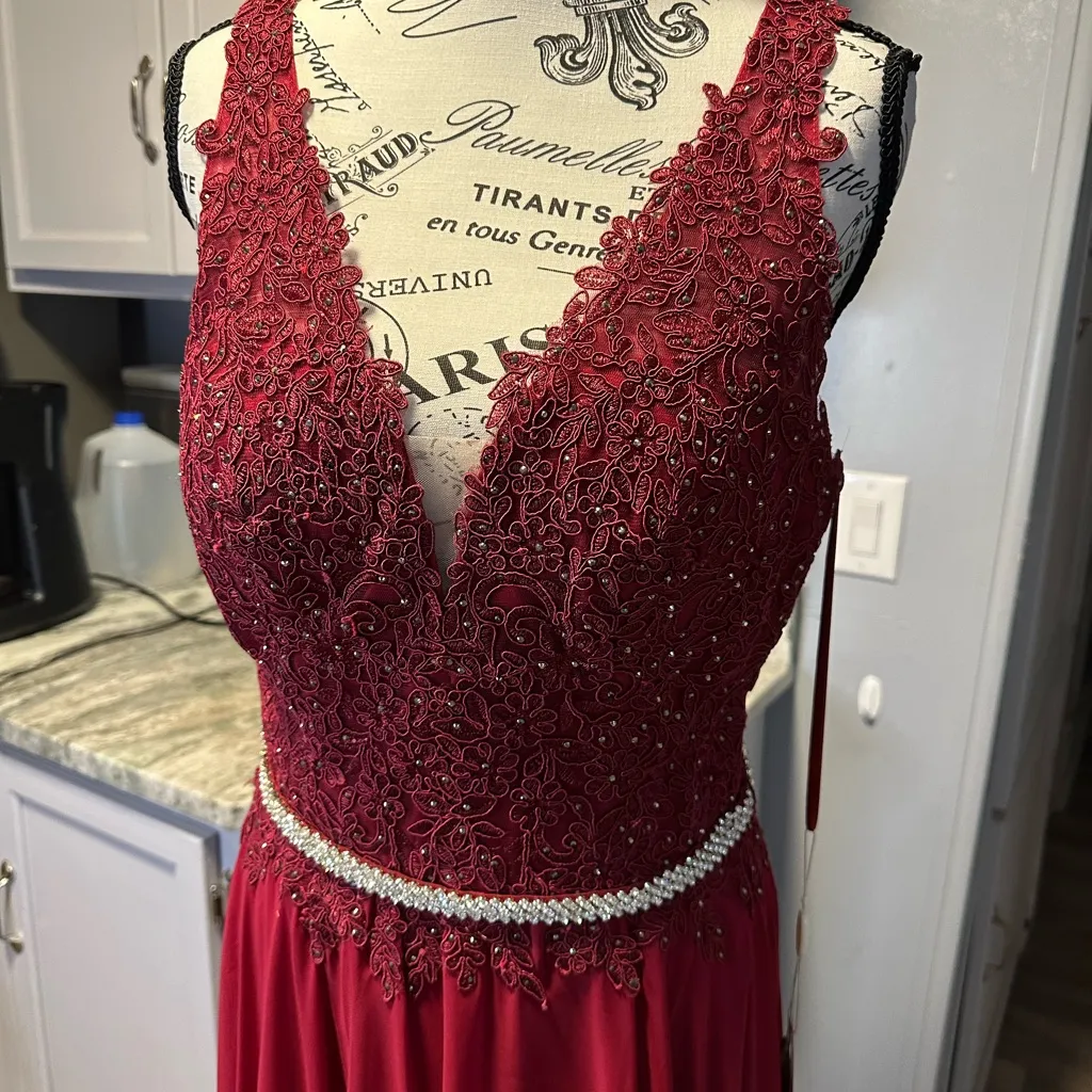 Dancing Queen Burgundy Lace Prom Dress - Image 2