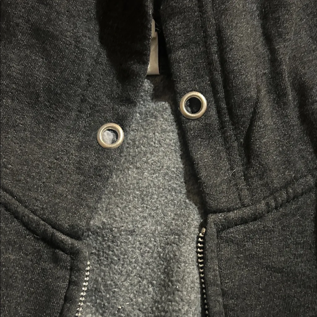 Black Zip - Image 16