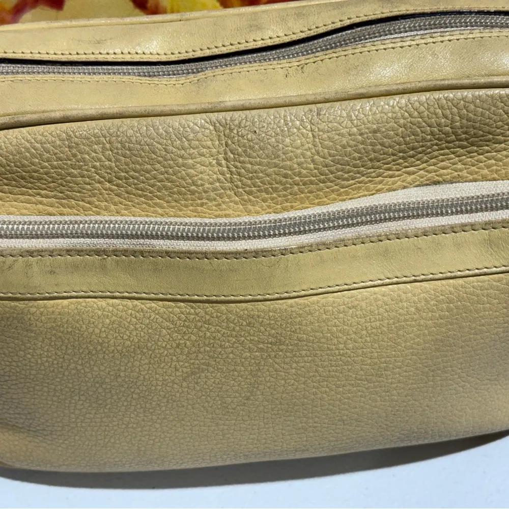 Gucci 001-115-1515 Yellow Crossbody Bag - Image 11