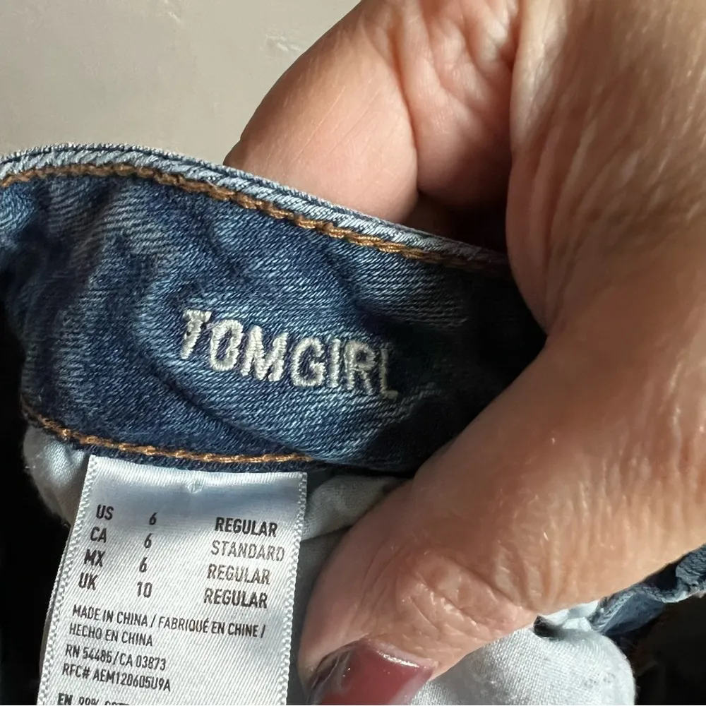 AEO Tomgirl Heavily Distressed Denim Jeans - Image 11