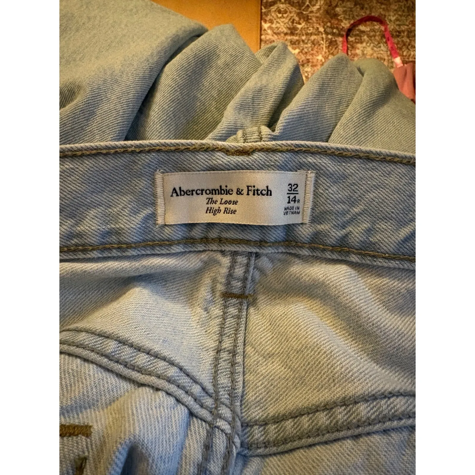 Abercrombie Fitch The Loose High Rise Straight Leg Light Wash Denim Jean Plus 32 - Image 3