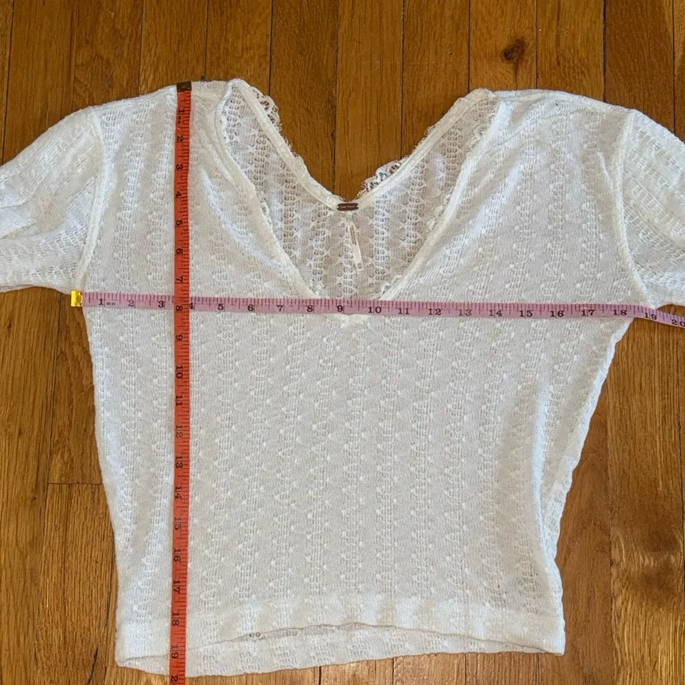 FREE PEOPLE Lace V-Neck Balloon Sleeve Sweater White Oversized XS - Image 5