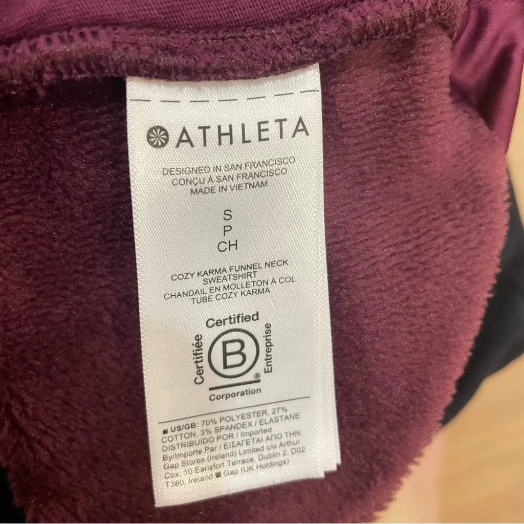 Athleta Cozy Karma twist neck sweatshirt. Deep Burgundy Color sz small - Image 10