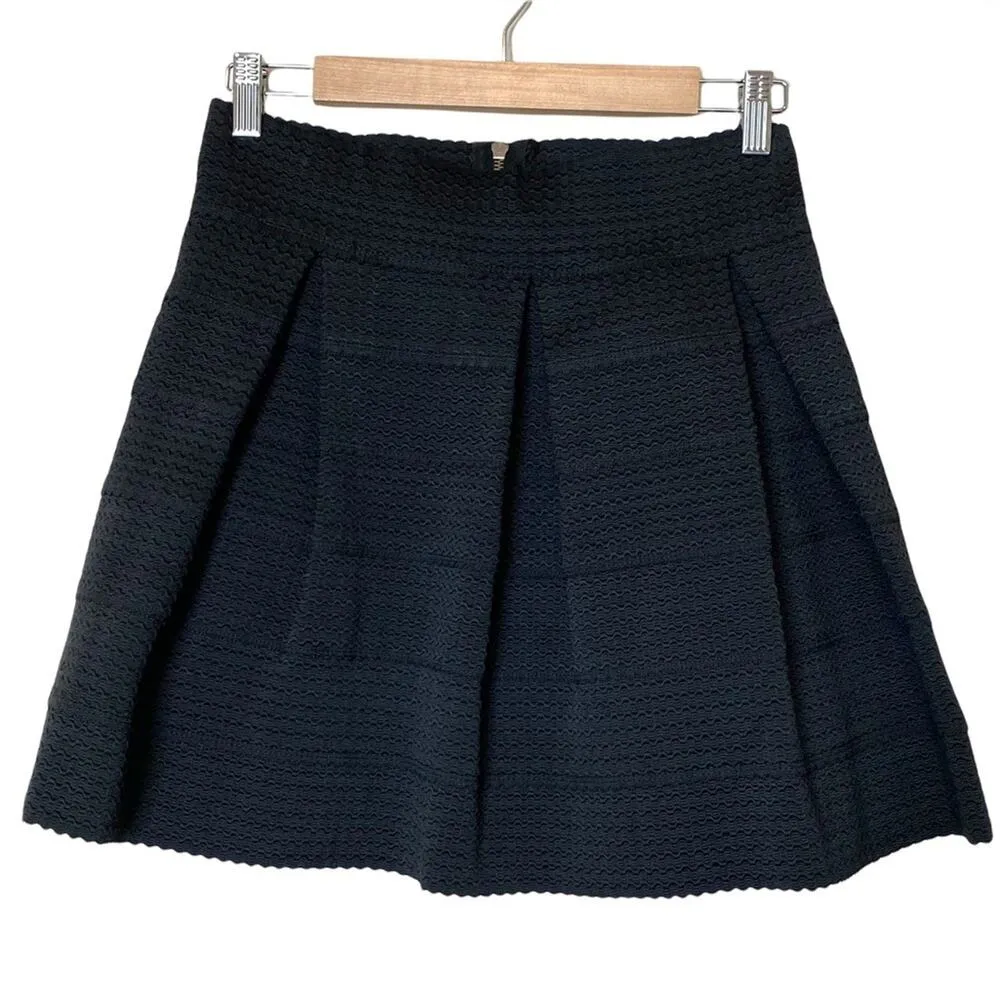 Honey Punch black box pleated bandage textured skater skirt stretch large - Image 2