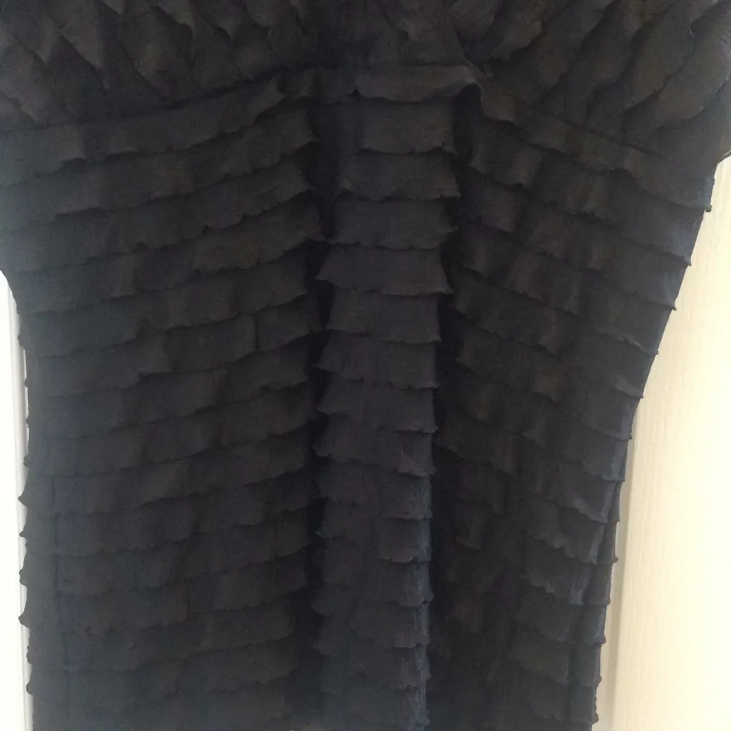 FINAL MARKDOWN Jennie and Marlis Sleek ladies top large Black - Image 3