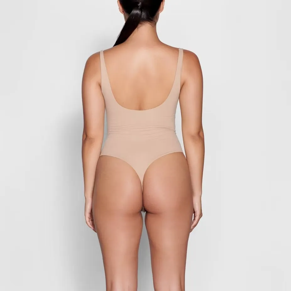 Skims Fits Everybody Square Neck Low Scoop Back Thong Bodysuit Clay Large - Image 2
