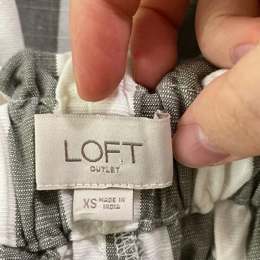 Loft outlet high rise paperbag front tie striped shorts size XS - Image 6