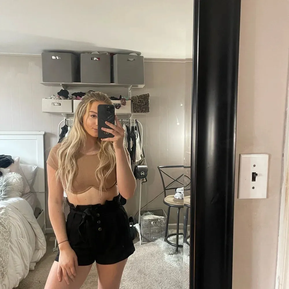 FOREVER 21 button up shorts S - Image 7