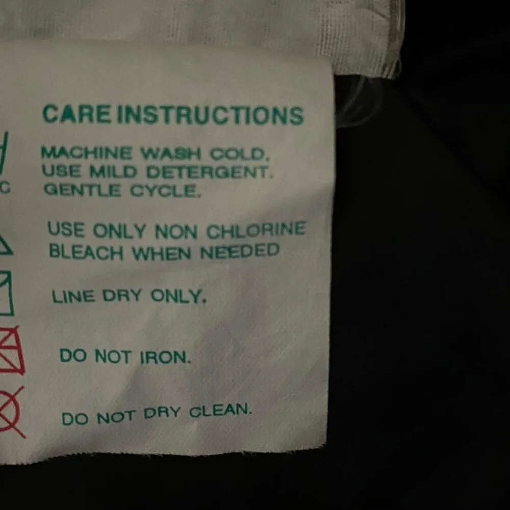 Obermeyer Size 12 Ski Winter Snowboarding Coat Jacket Short Black TINY FLAW - Image 4