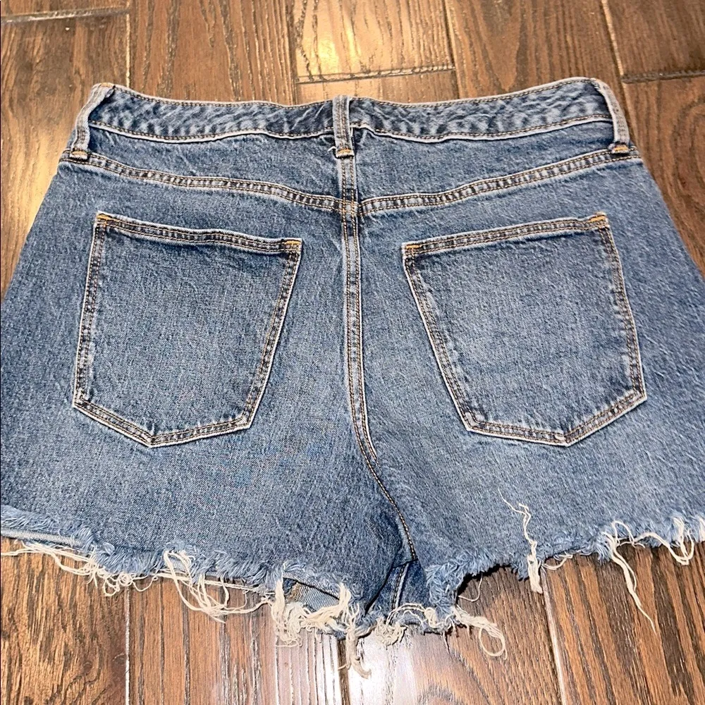 Universal Thread Jean vintage MOM Shorts size 10/30 - Image 6