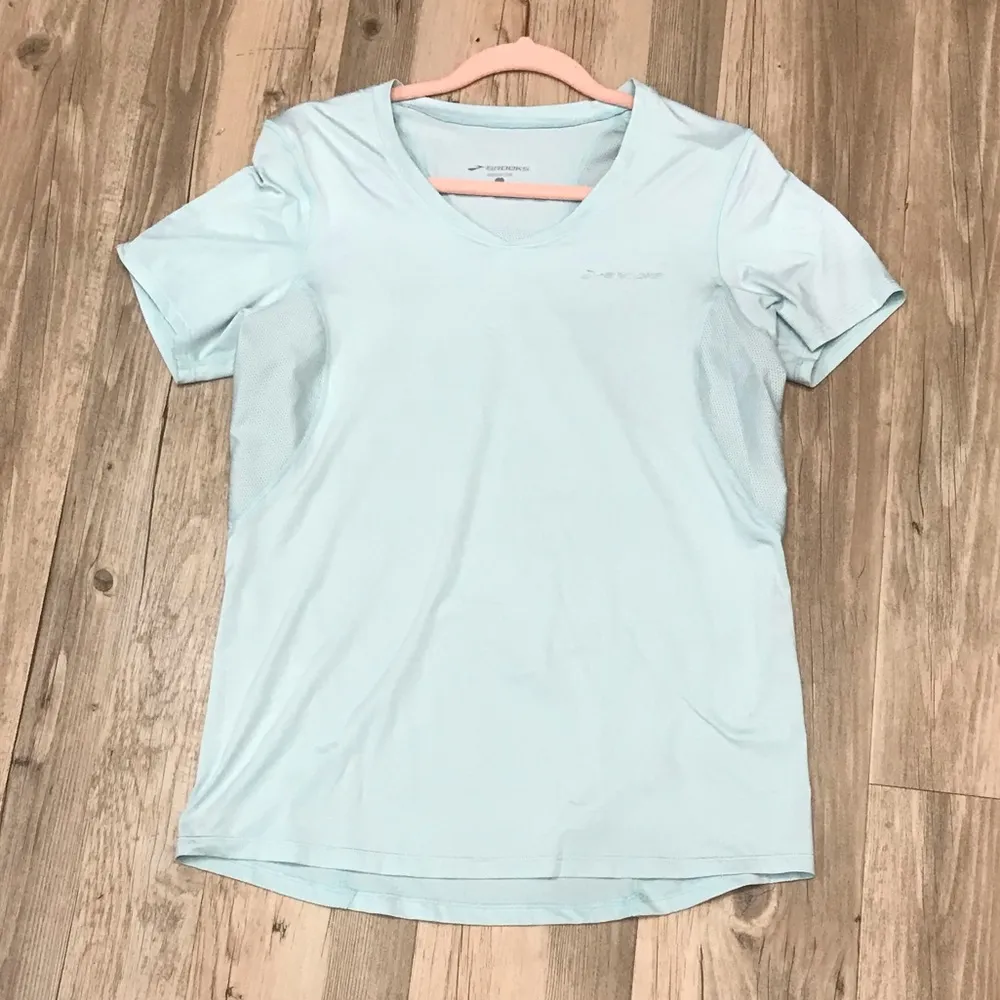 Brooks Greenlight Reversible Printed Capri & dry fit shirt sz Large bund… - Image 8