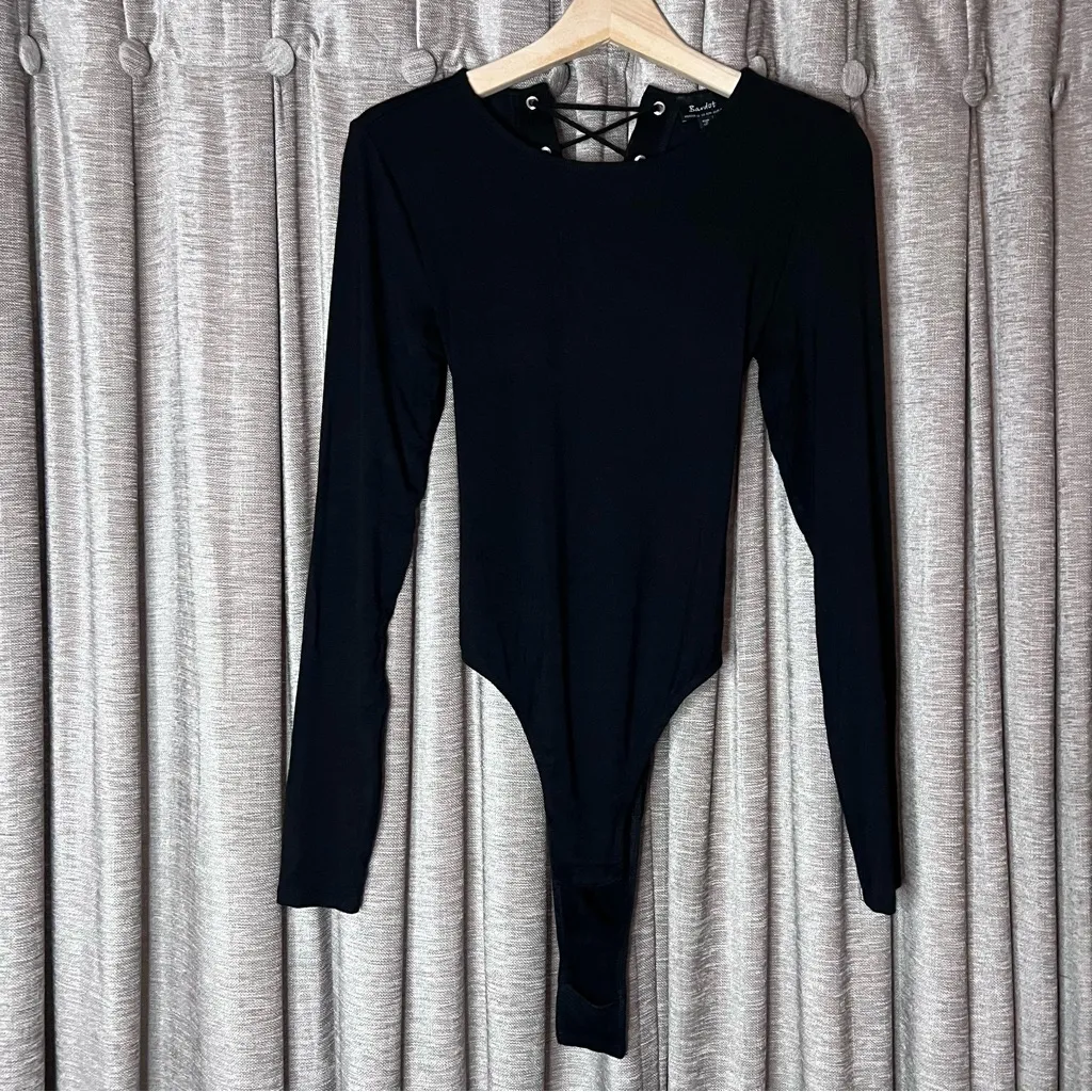 Bardot Black Long Sleeve Black Lace Up Back Bodysuit Size Medium - Image 3