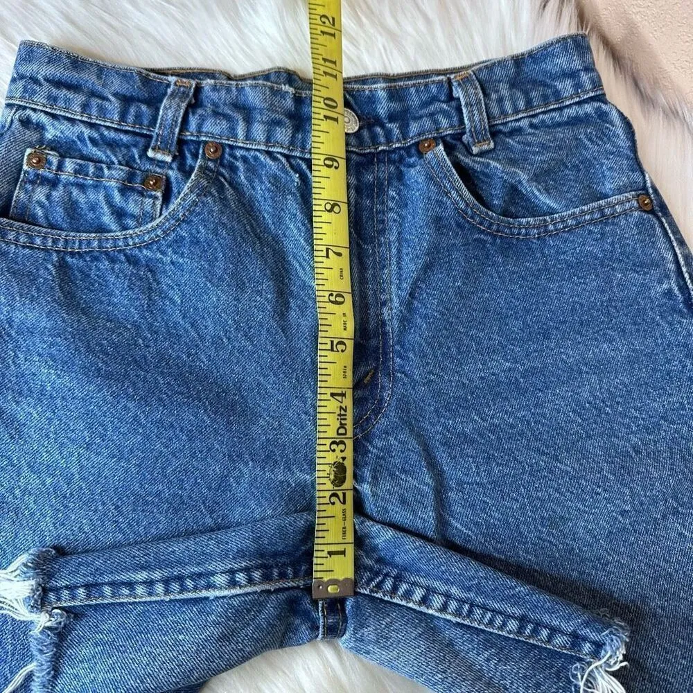 Levi’s Vintage Cut Off Jean Shorts Size Small - Image 5