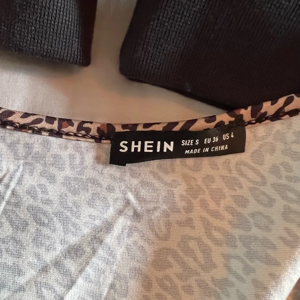 never worn  cheetah top - Image 2
