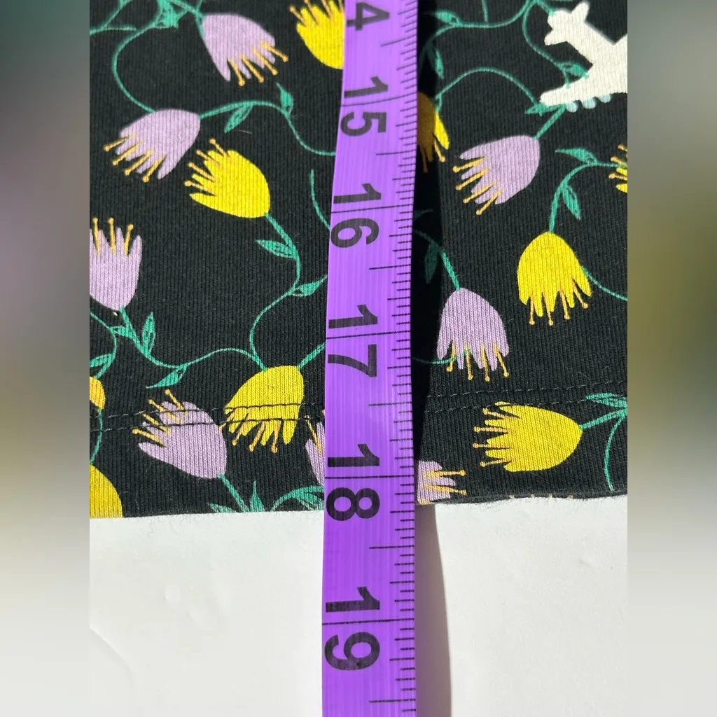 Adidas Tulip Print Cropped T-Shirt size Medium - Image 9