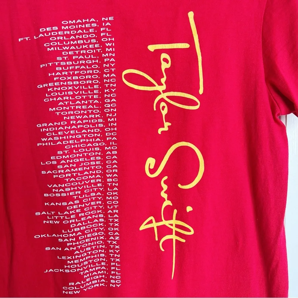 Taylor Swift • Speak Now tour tee 2011 official red concert deluxe album Swiftie - Image 5