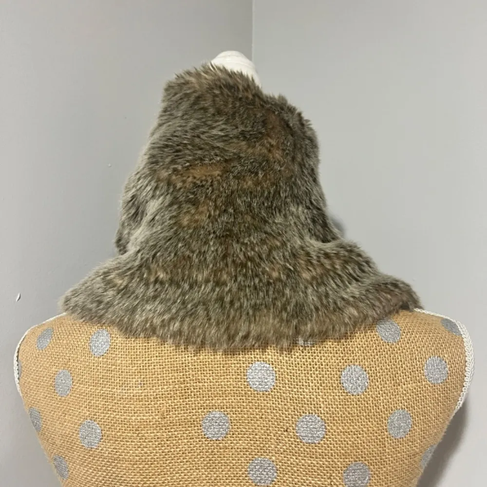 Aerie Real Obsessed Faux Fur Infinity Scarf - Image 4