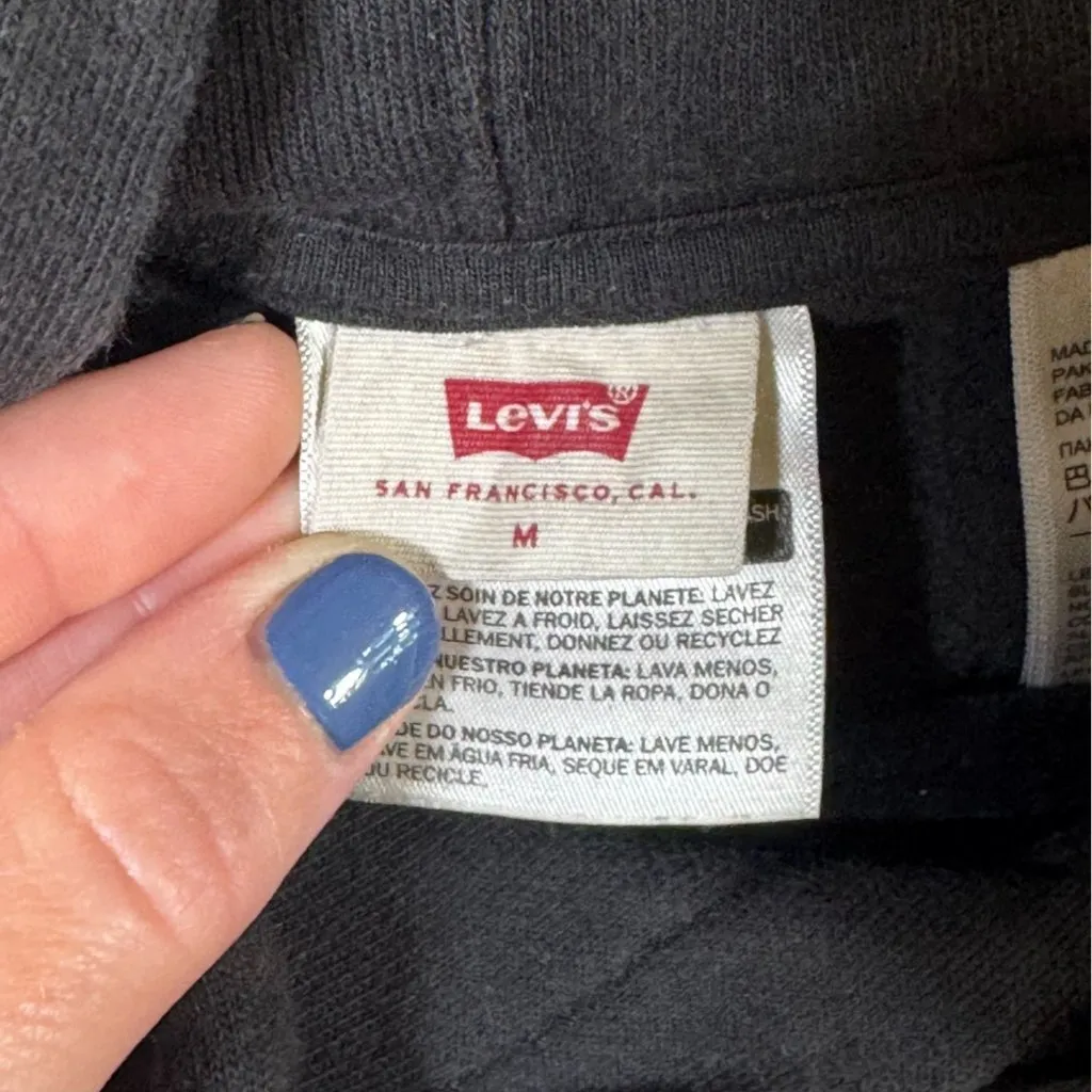 Levi's Cropped Women's Hoodie Sz Medium - Image 7