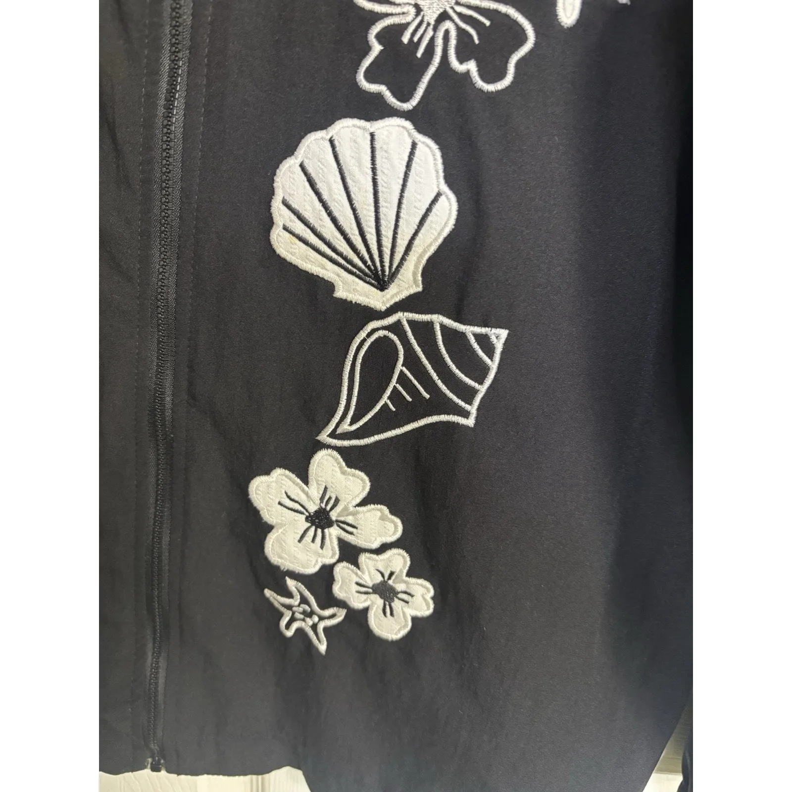 Vtg 90s Teddi Black White Seashell Windbreaker Full Zip Size Medium Lightweight - Image 7