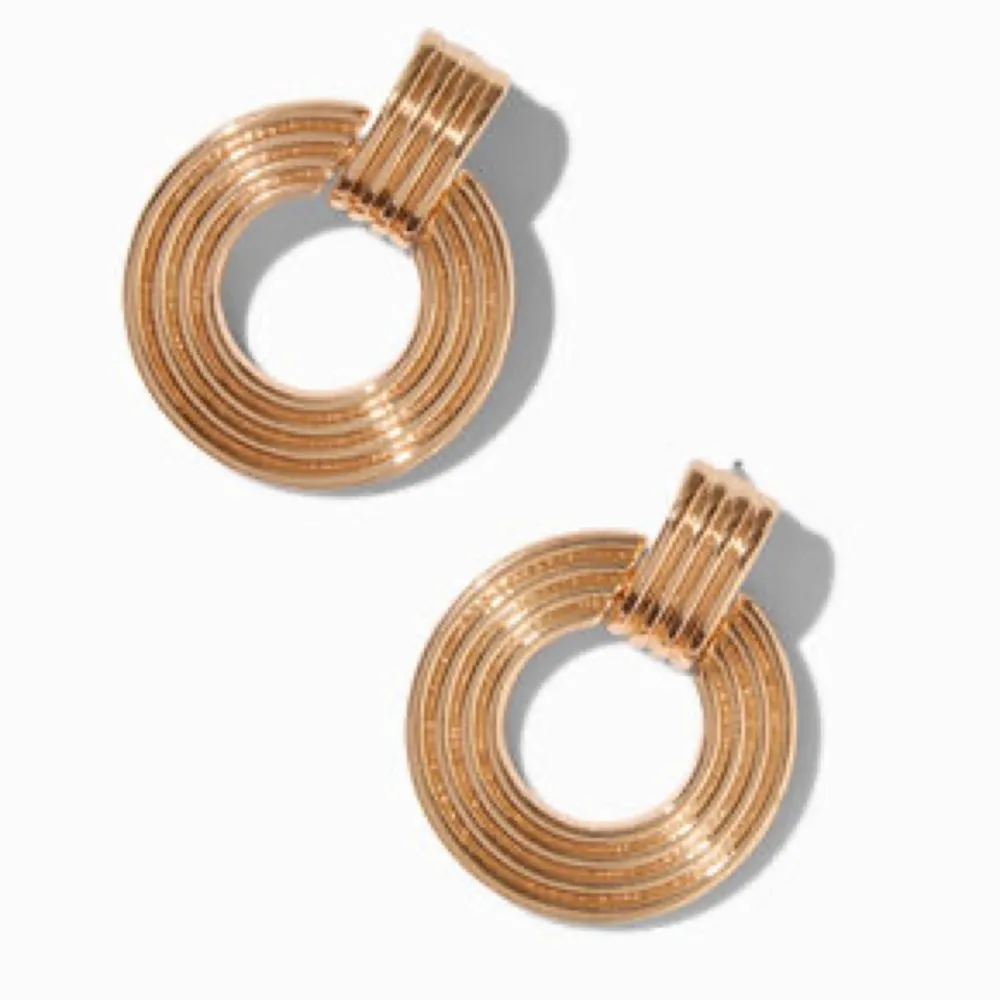 House of Harlow 1960 Gold-tone Ridged Doorknocker Drop Earrings - Image 2