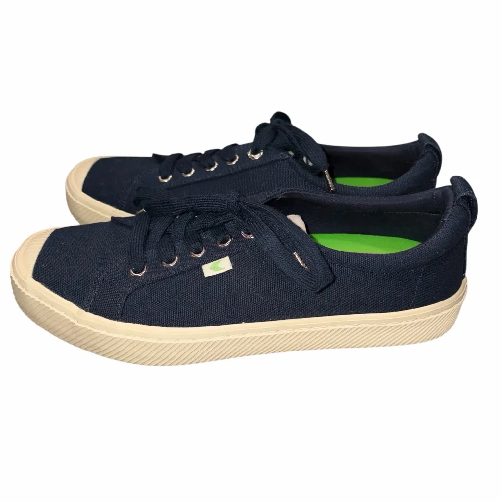 Cariuma Navy Blue Oca Low Top Canvas Lace Up Sneakers Shoes size 9 - Image 4