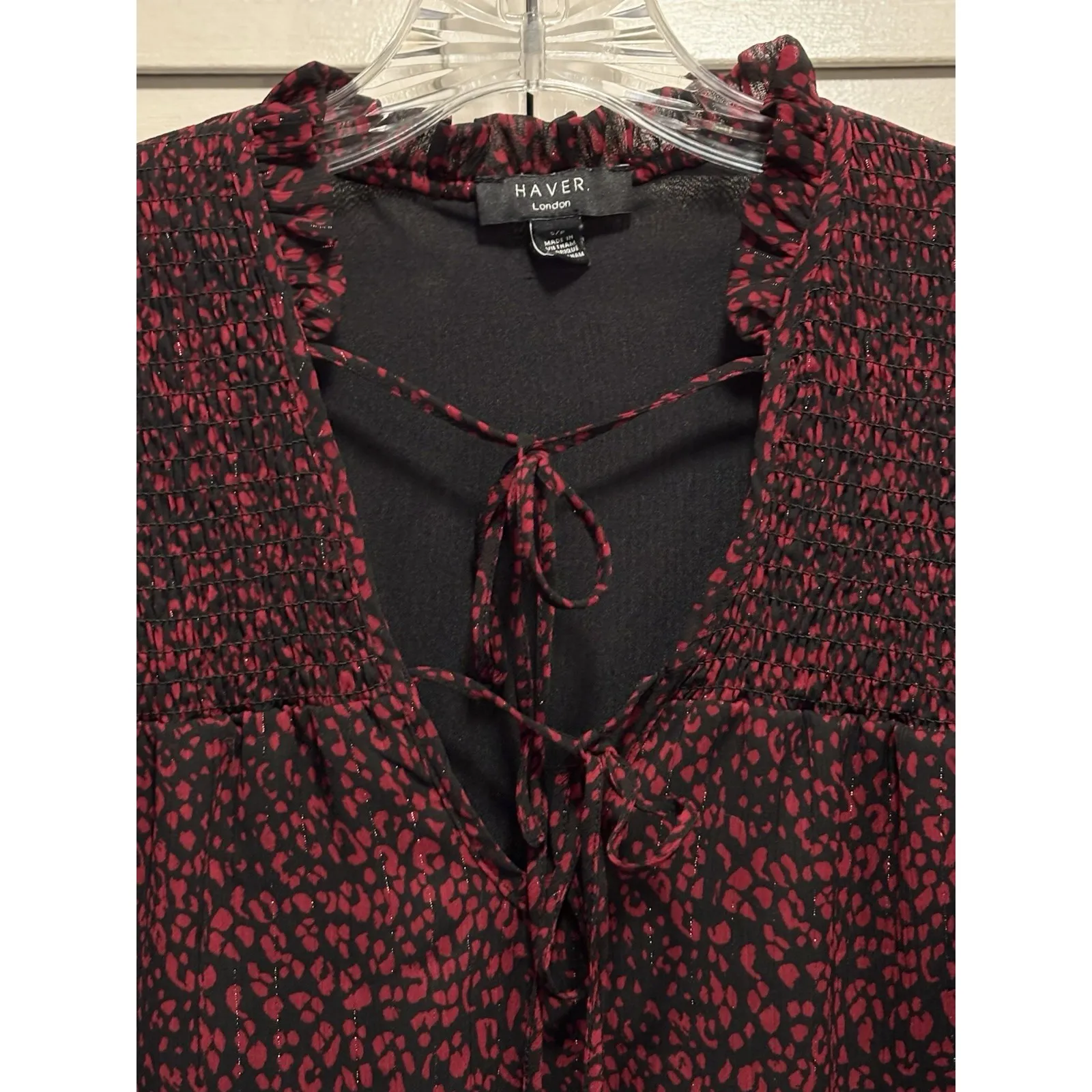 Haver Red/Blk Cheetah Long Sleeve Chiffon Blouse‎ V/Tie Neck Size S Smocked Boho Black - Image 2