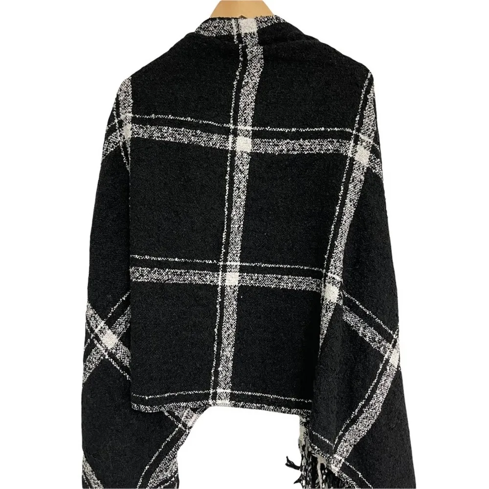 MUD PIE Wrap Scarf Plaid Black & White One Size Black & White Fall Winter - Image 2