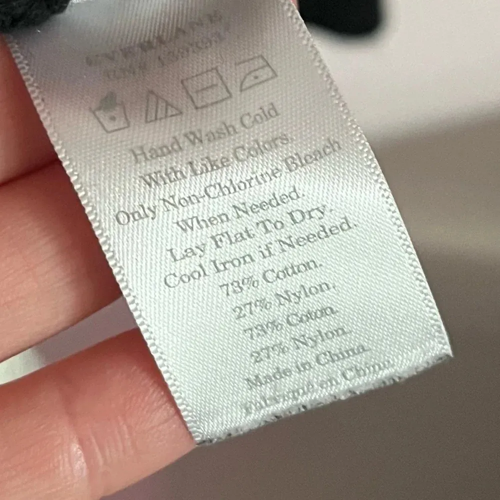 Everlane • Solid Black Knit Crew Neck Sweater - Image 4