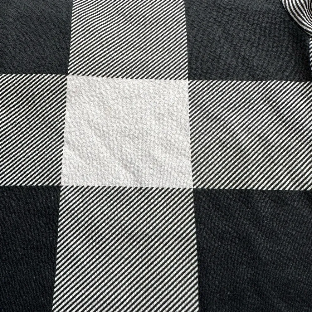 SHEIN Buffalo Plaid Mock Neck Short Sleeve Crop Top in Black/White - Size Small - Image 9