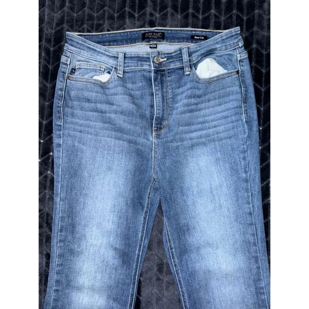Judy Blue Women's Bootcut  Blue Denim Dark Wash High Waist Jeans Size 30 - Image 2
