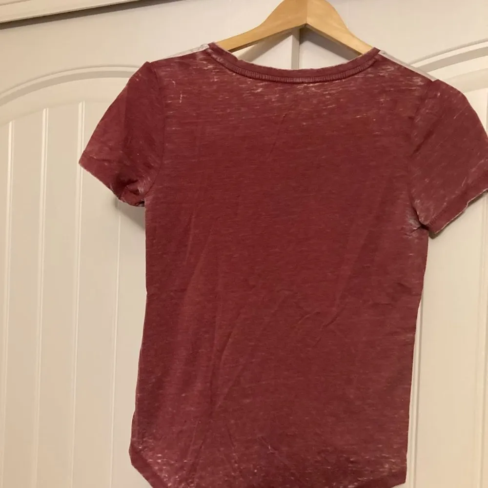 South Carolina Gamecocks Maroon Burnout T Shirt Womens Small 4/6 Rivalry Threads - Image 3