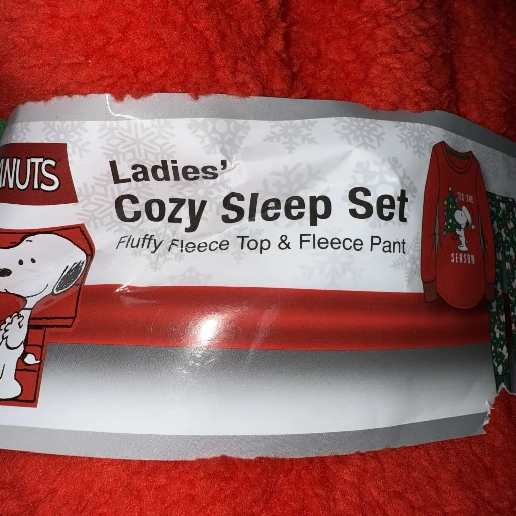 Peanuts Snoopy Christmas Fleece Pajama Set Womens Size XL Holiday Loungewear NEW Red - Image 4