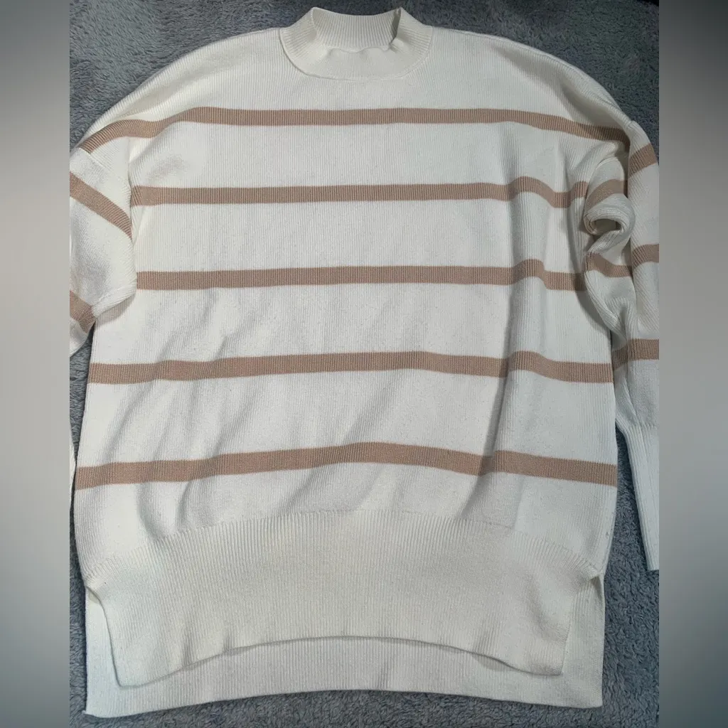 Abercrombie & Fitch Cream and Tan Striped Crewneck Sweater - Image 2